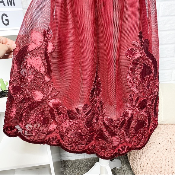 Akira Chicago Maroon Mesh Embroidered Dress Size L - Picture 6 of 7